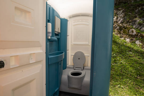 Portable Toilet Options We Offer in Booker, TX